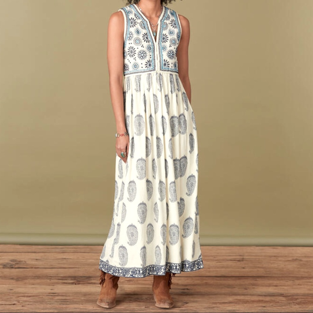 winter dress near me 13 Wedding Guest Dresses to Wear Beyond the Ceremony Light Purple Quinceanera Ball Talla:4y autopostr_pinterest_66766 sweater dresses;fall dresses;winter dresses;cocktail